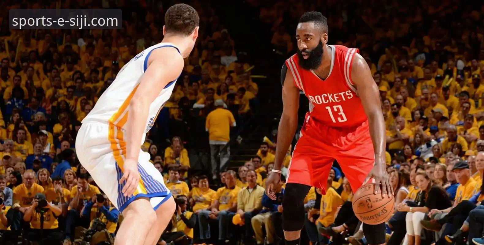 火箭主场大胜尼克斯：一场战术调整与团队深度的全面解析